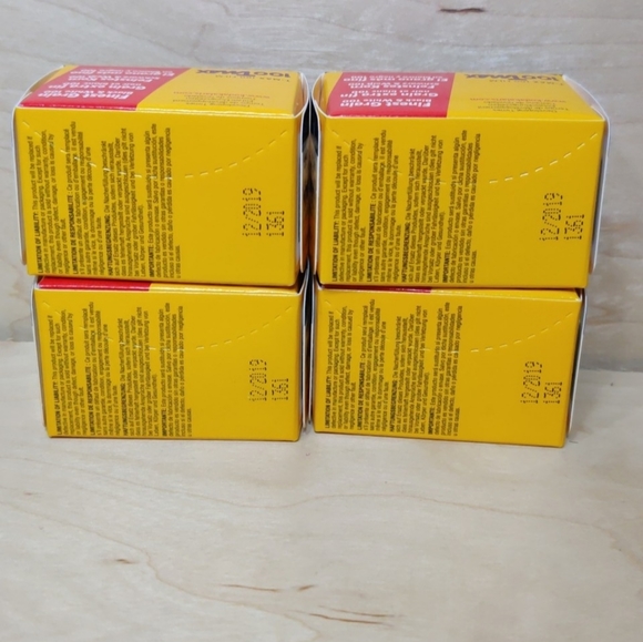 35 mm Film - Kodak TMax 100 (4 Rolls) Exp 12/19 - Picture 2 of 3